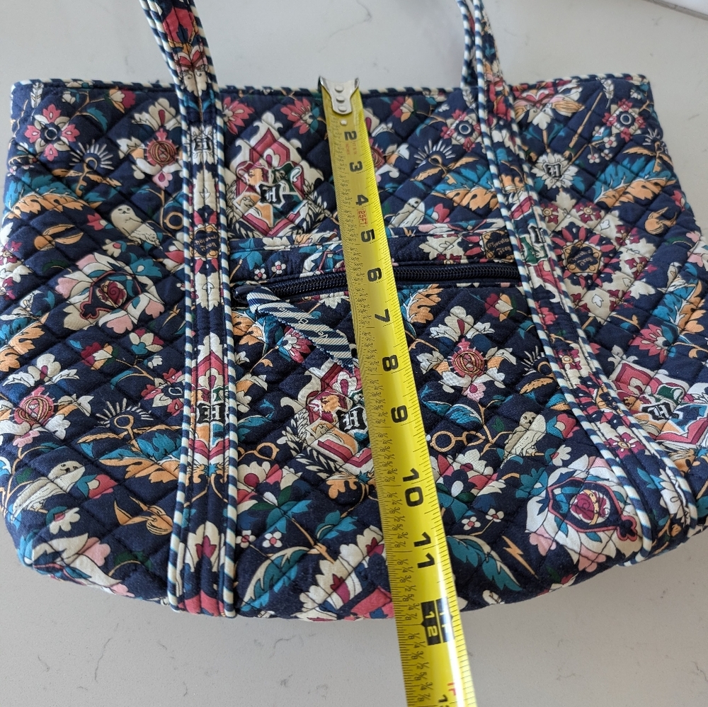 Harry Potter X Vera Bradley Home To Hogwarts Blue Quilted Bag Cloth Washable - Picture 8 of 12